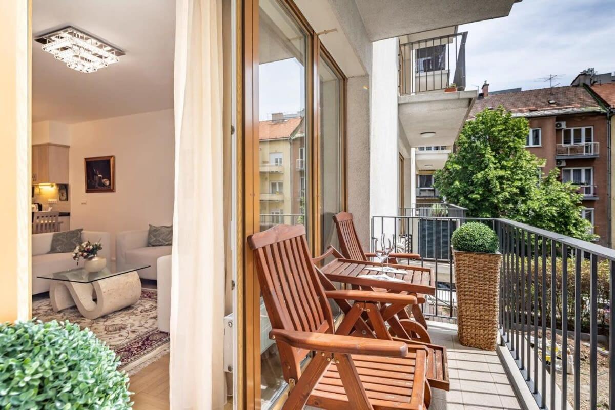 Homey Apartment With Ac And Balcony Budapest Esterno foto